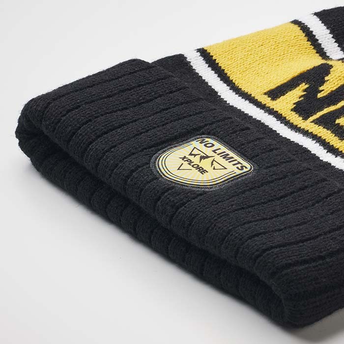 Acrylic custom pattern jacquard beanie with 3*1 rib knit cuff and a pompon