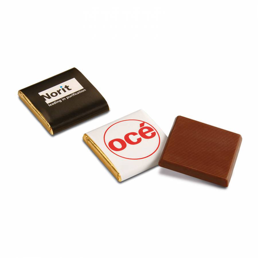 Chocolat napolitain personnalisé en carré - chocolat belge noir